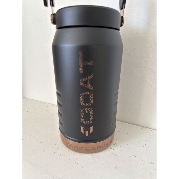 GENUINE The Messi X Stanley IceFlow Flip Straw Jug 64oz 64 OZ Messi GOAT Black - Picture 2 of 13